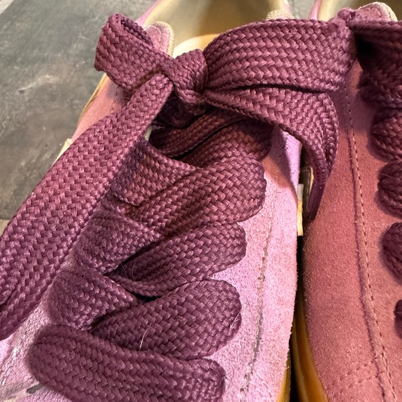 Veja Pink Suede Sneakers Gum Sole Cream V Logo EU 38 US 7 Chunky Laces - Picture 4 of 10